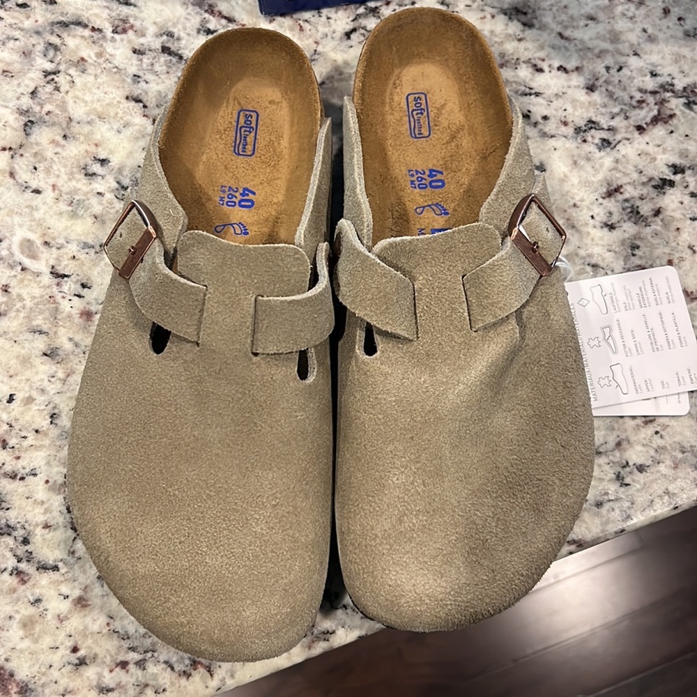 Birkenstock Boston soft footbed suede clogs. Brand new never worn tags on